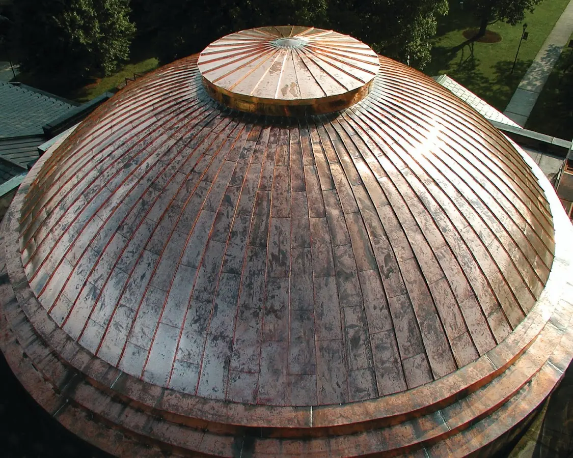 Craftsman Roofing crew installing a new roof in Mravlag Manor